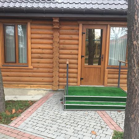 Podilskii Dvir Yakushintsy 외부 사진